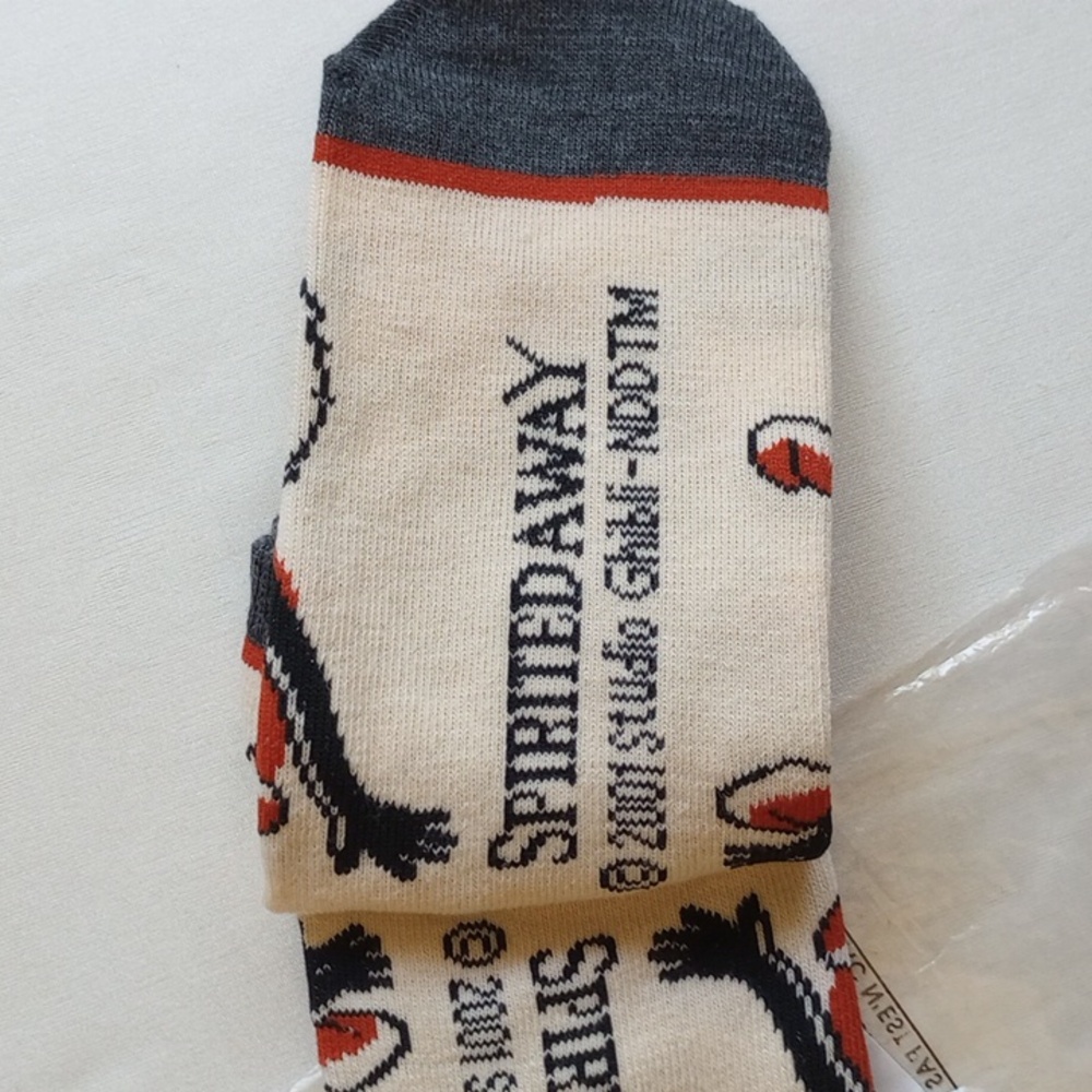 Studio Ghibli Spirited Away No Show Socks 9-11 Toss Food  50off3 - Picture 6 of 6